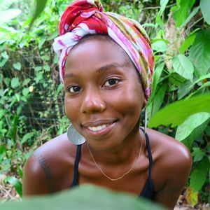 Meet your Posher, Ahimsa